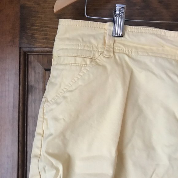 Lee Yellow Midrise Fit Bermuda Shorts Size 14 Medium - Picture 4 of 9